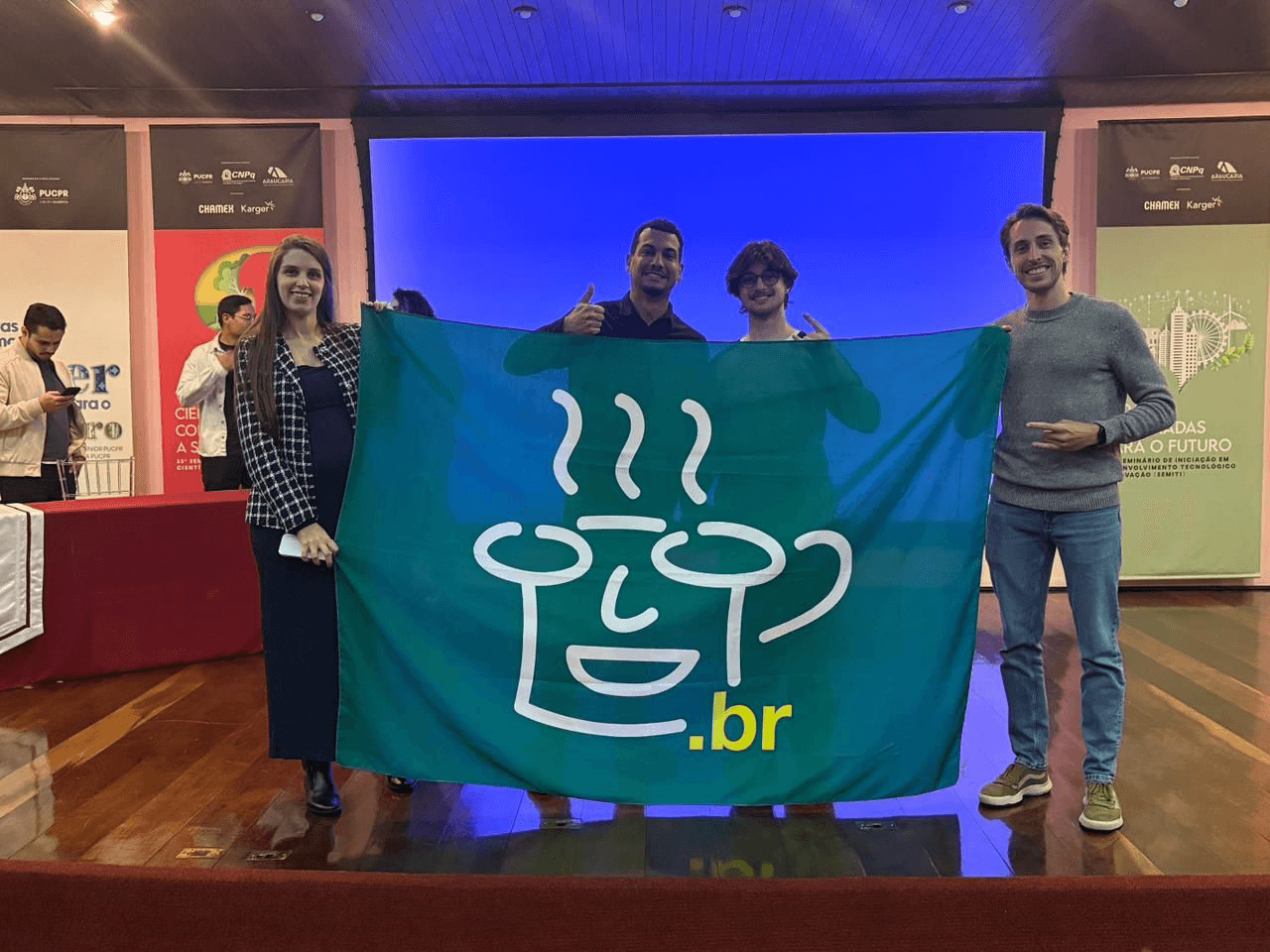 Cocoaheads: Using Foundation models